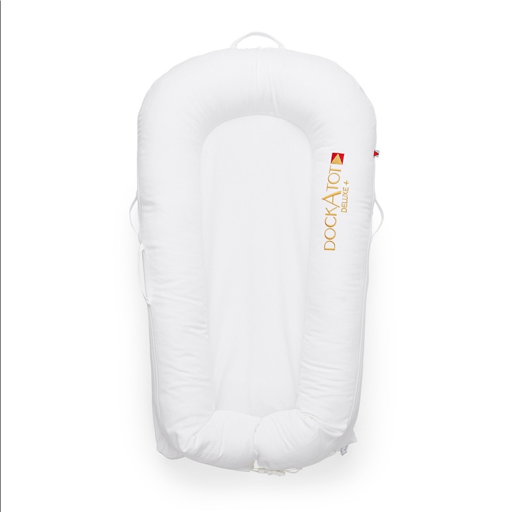 Dockatot deluxe pristine white